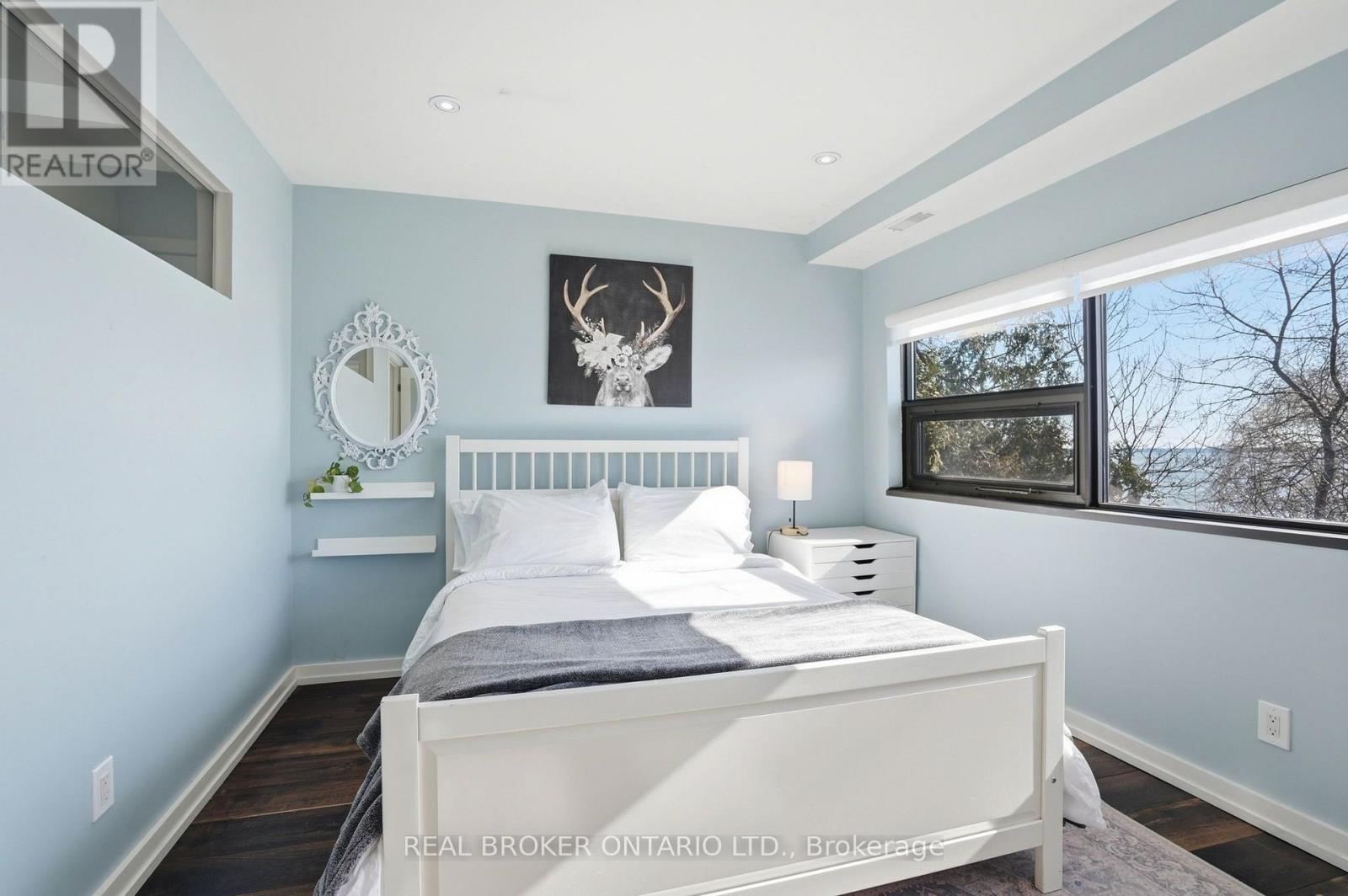 868 Danforth Place, Burlington, ON