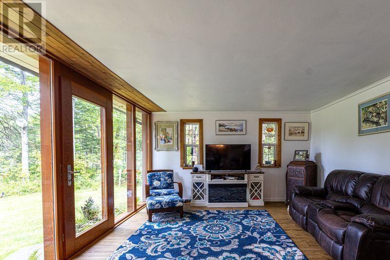 10 Watercrescent, Goulais River, ON