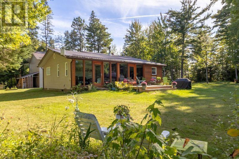10 Watercrescent, Goulais River, ON