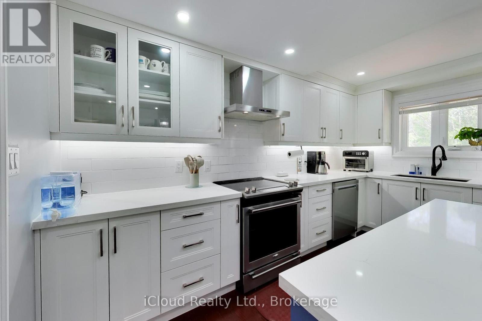 16175 Jane Street, King, ON