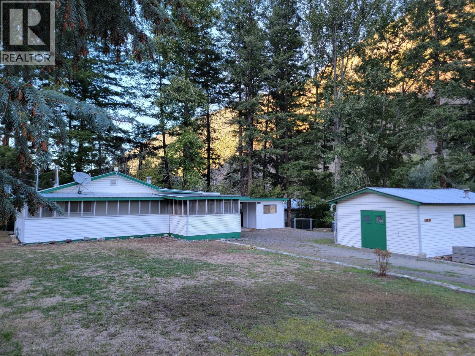 1483 Main Street, Olalla, BC