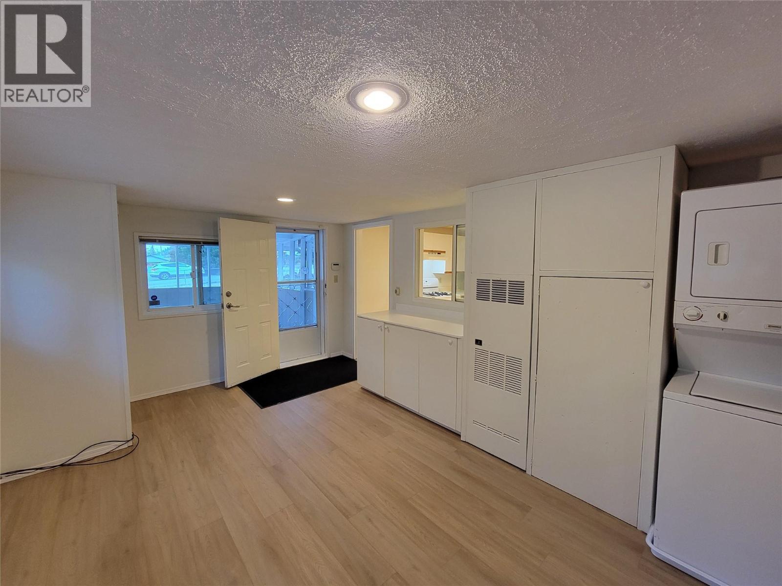 1483 Main Street, Olalla, BC