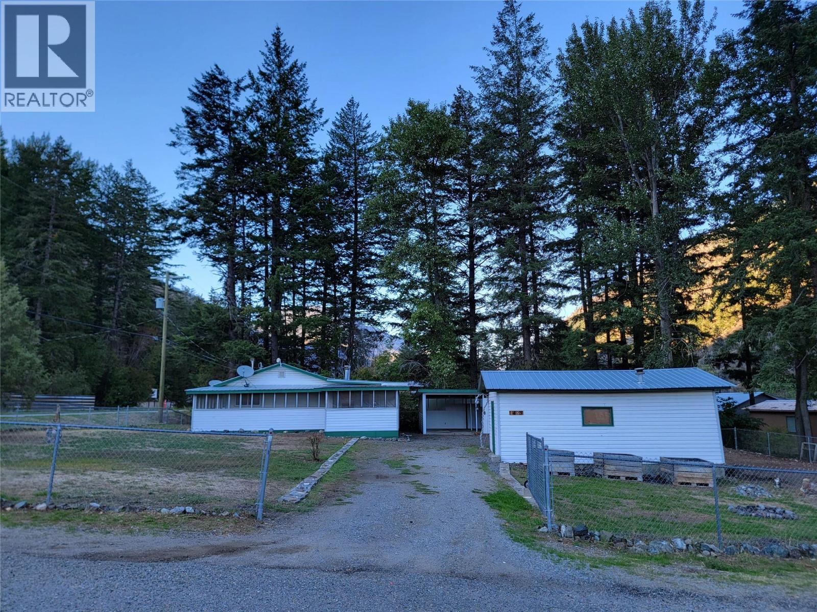 1483 Main Street, Olalla, BC