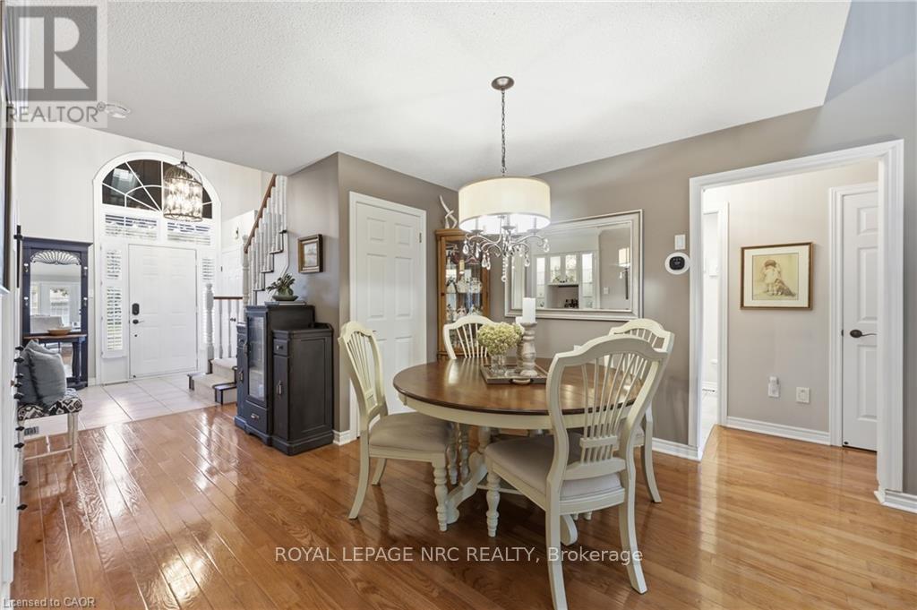 16 Red Haven Drive, Grimsby, ON