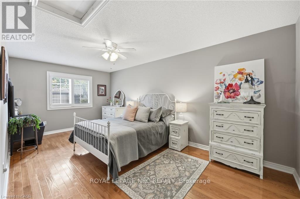 16 Red Haven Drive, Grimsby, ON