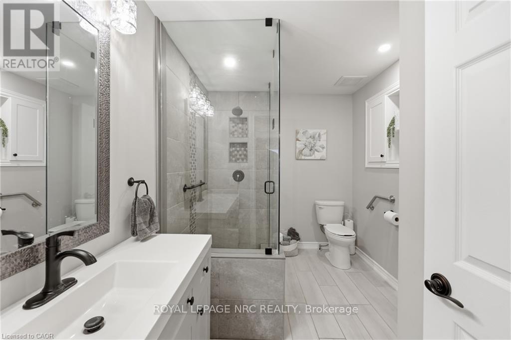 16 Red Haven Drive, Grimsby, ON
