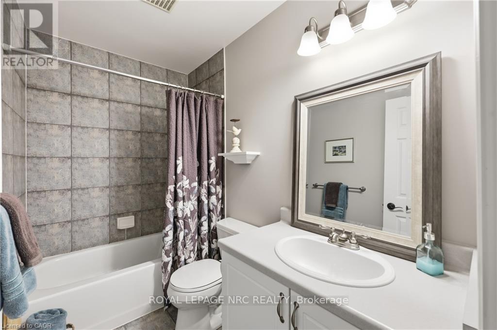 16 Red Haven Drive, Grimsby, ON