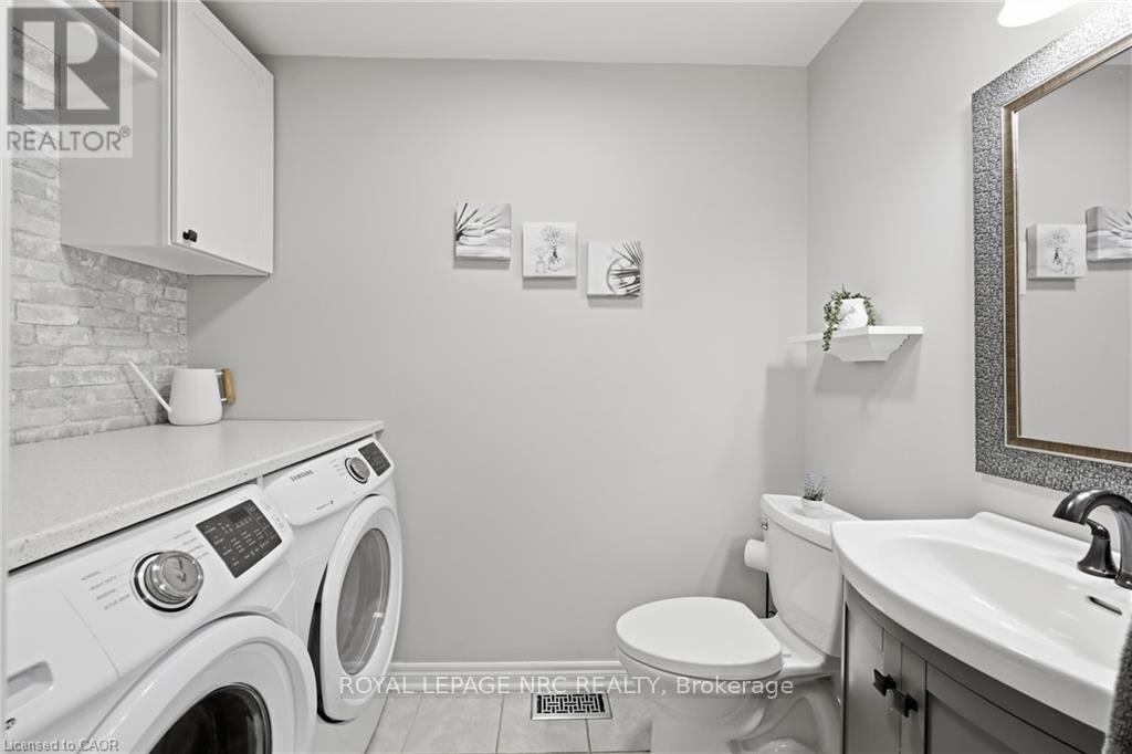 16 Red Haven Drive, Grimsby, ON