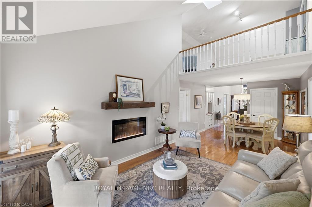 16 Red Haven Drive, Grimsby, ON