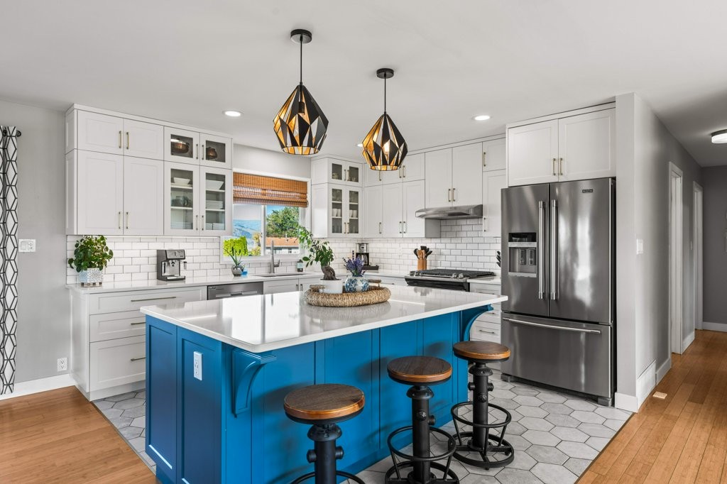 5664 L & A Road, Vernon, BC