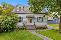 259 Scotia ST Winnipeg, MB R2V 1V7