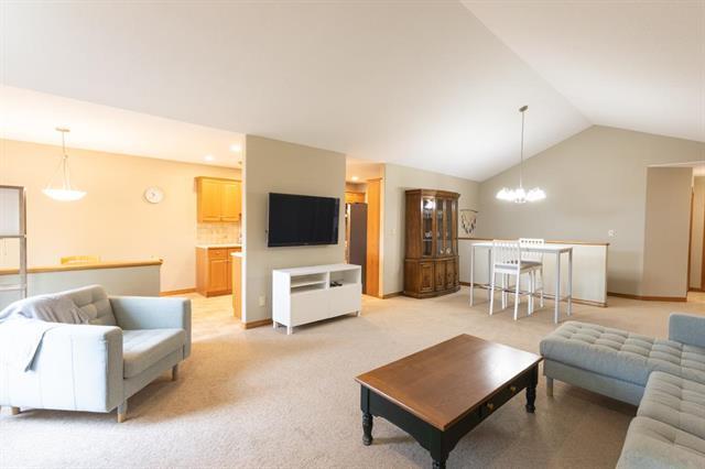 10-55 Bairdmore Blvd, Winnipeg, MB