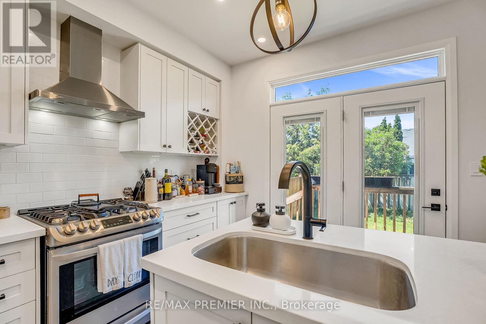 25 Low Boulevard, Uxbridge, ON