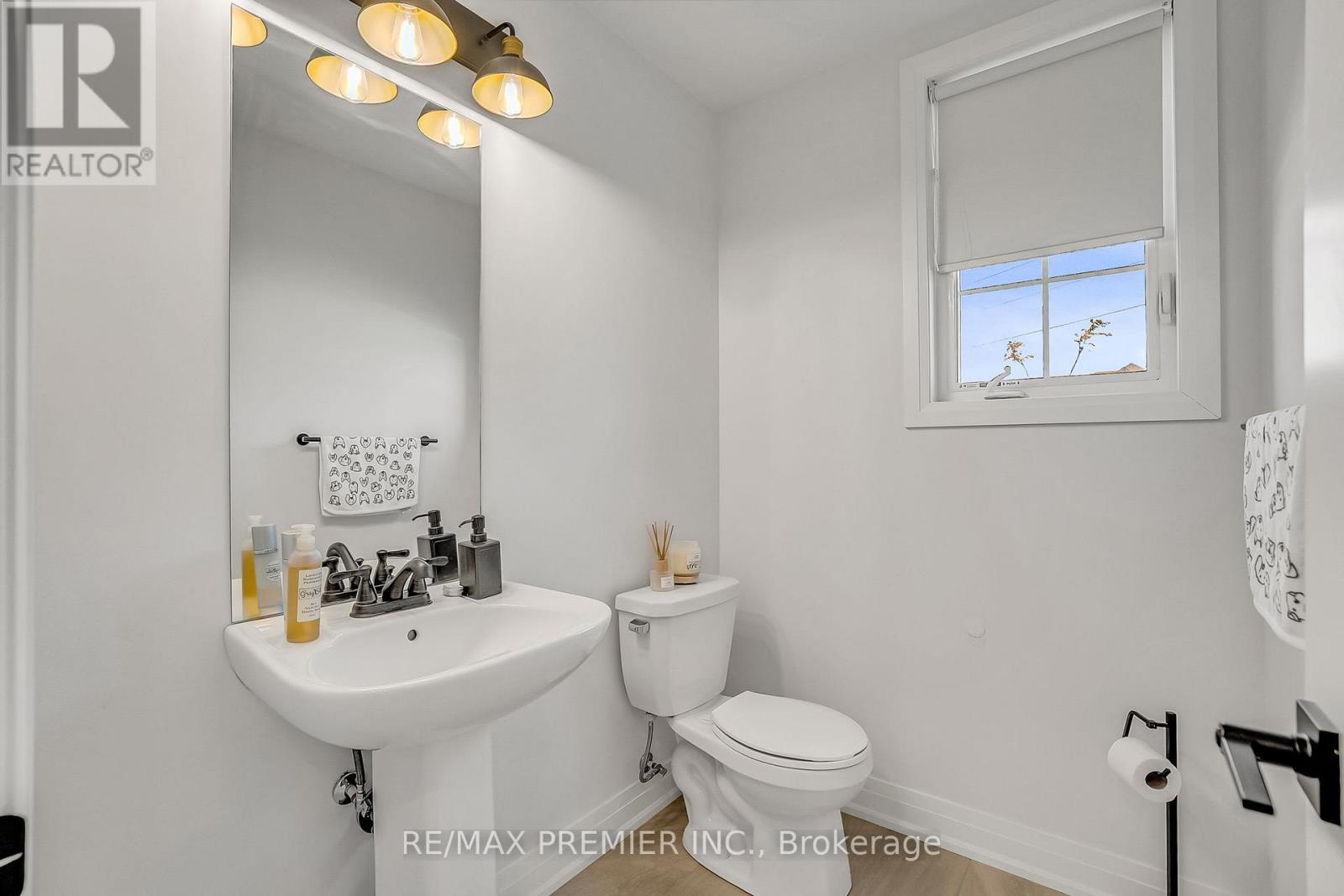 25 Low Boulevard, Uxbridge, ON