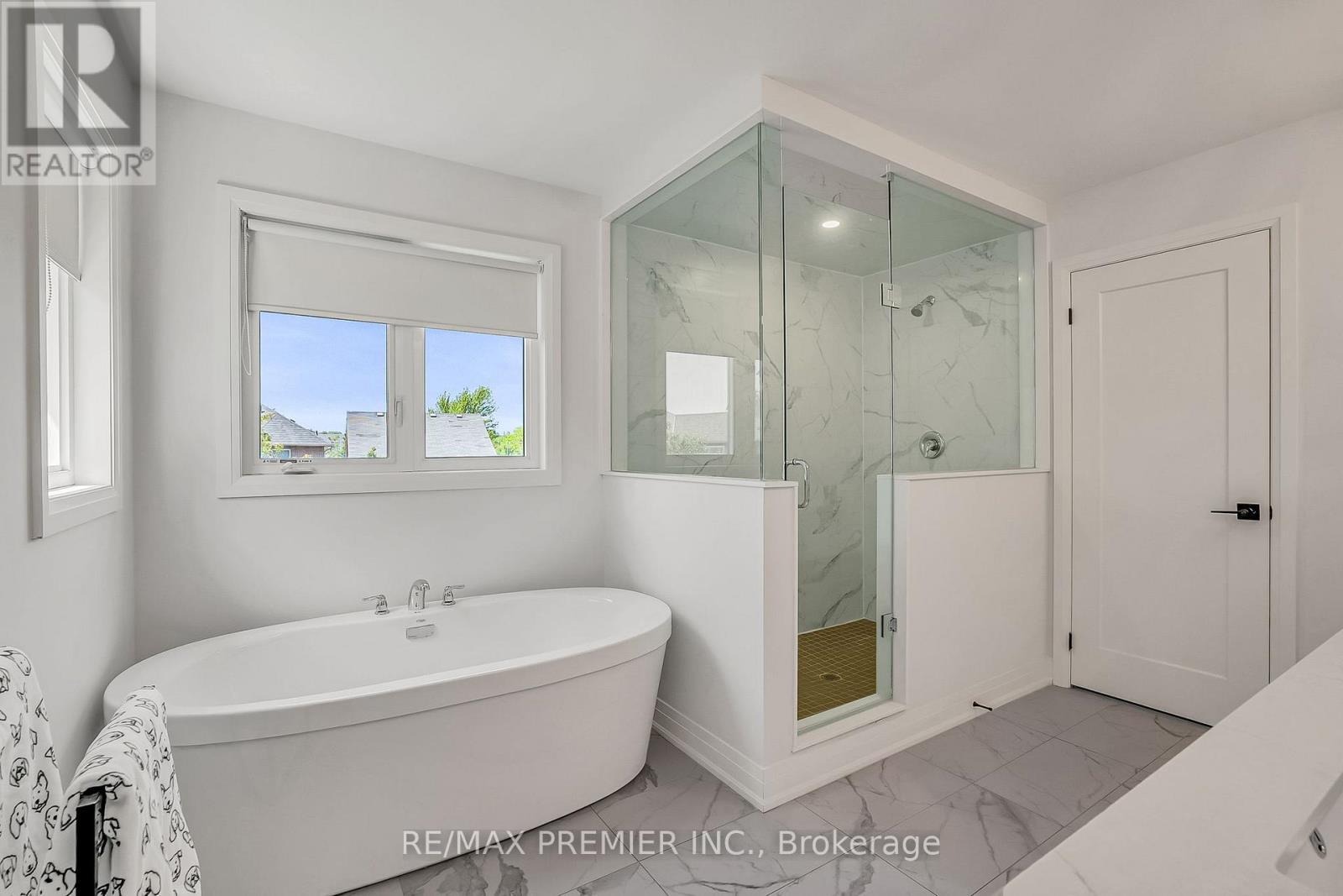 25 Low Boulevard, Uxbridge, ON