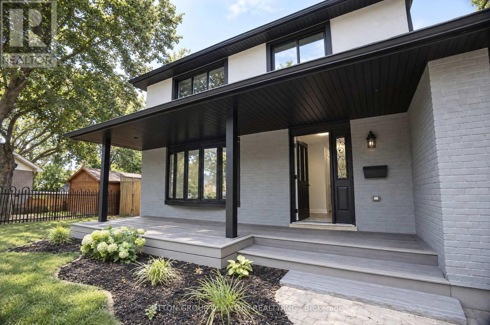 1237 Sycamore Drive, Burlington, ON