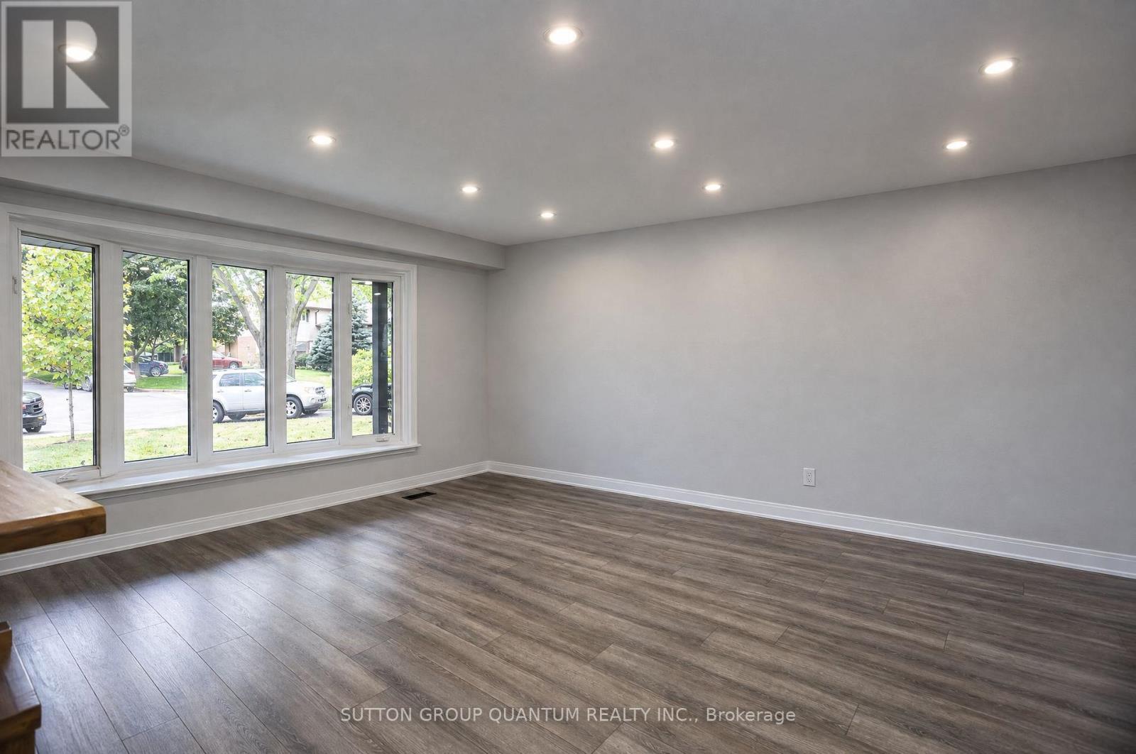 1237 Sycamore Drive, Burlington, ON