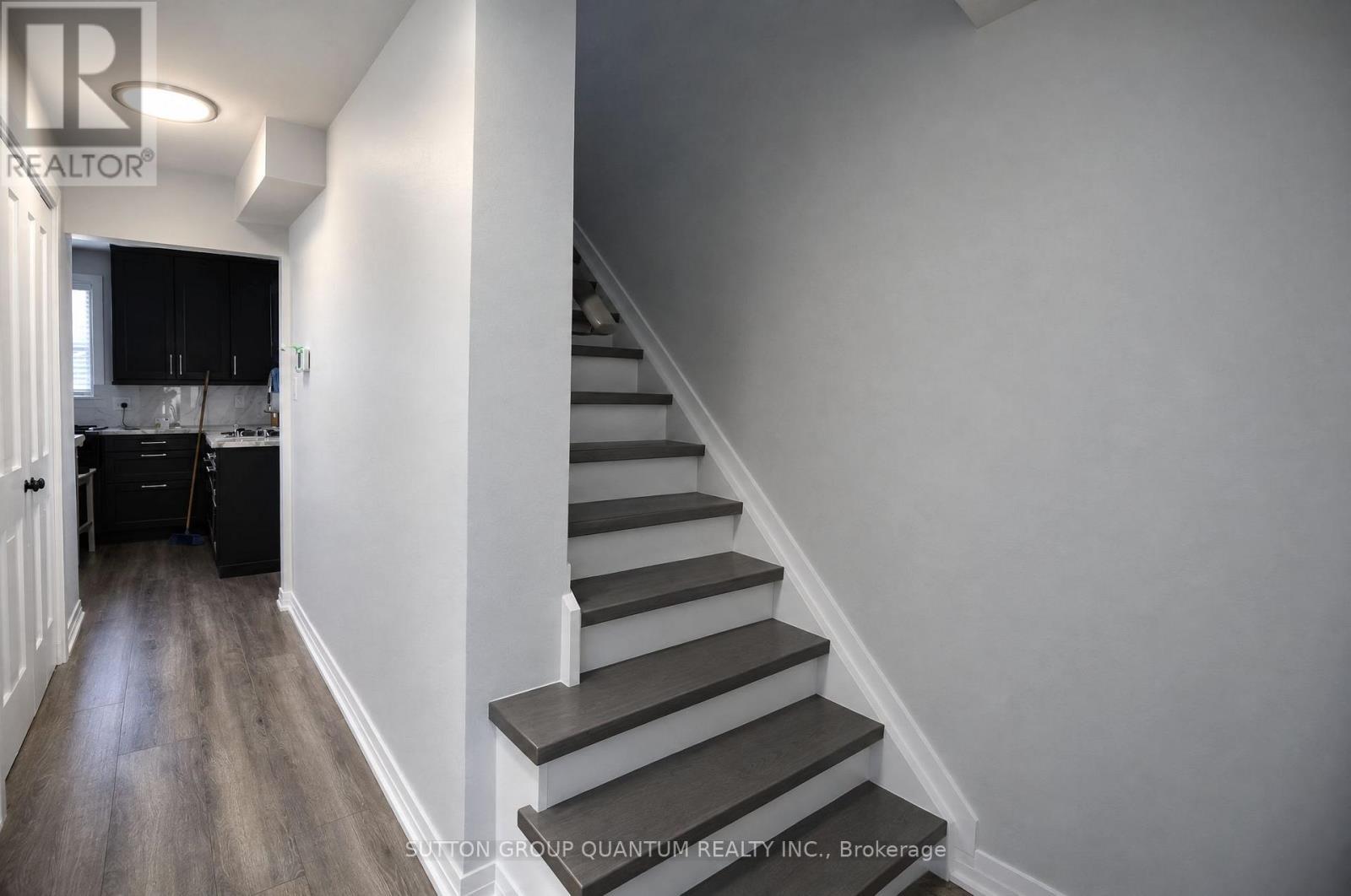 1237 Sycamore Drive, Burlington, ON
