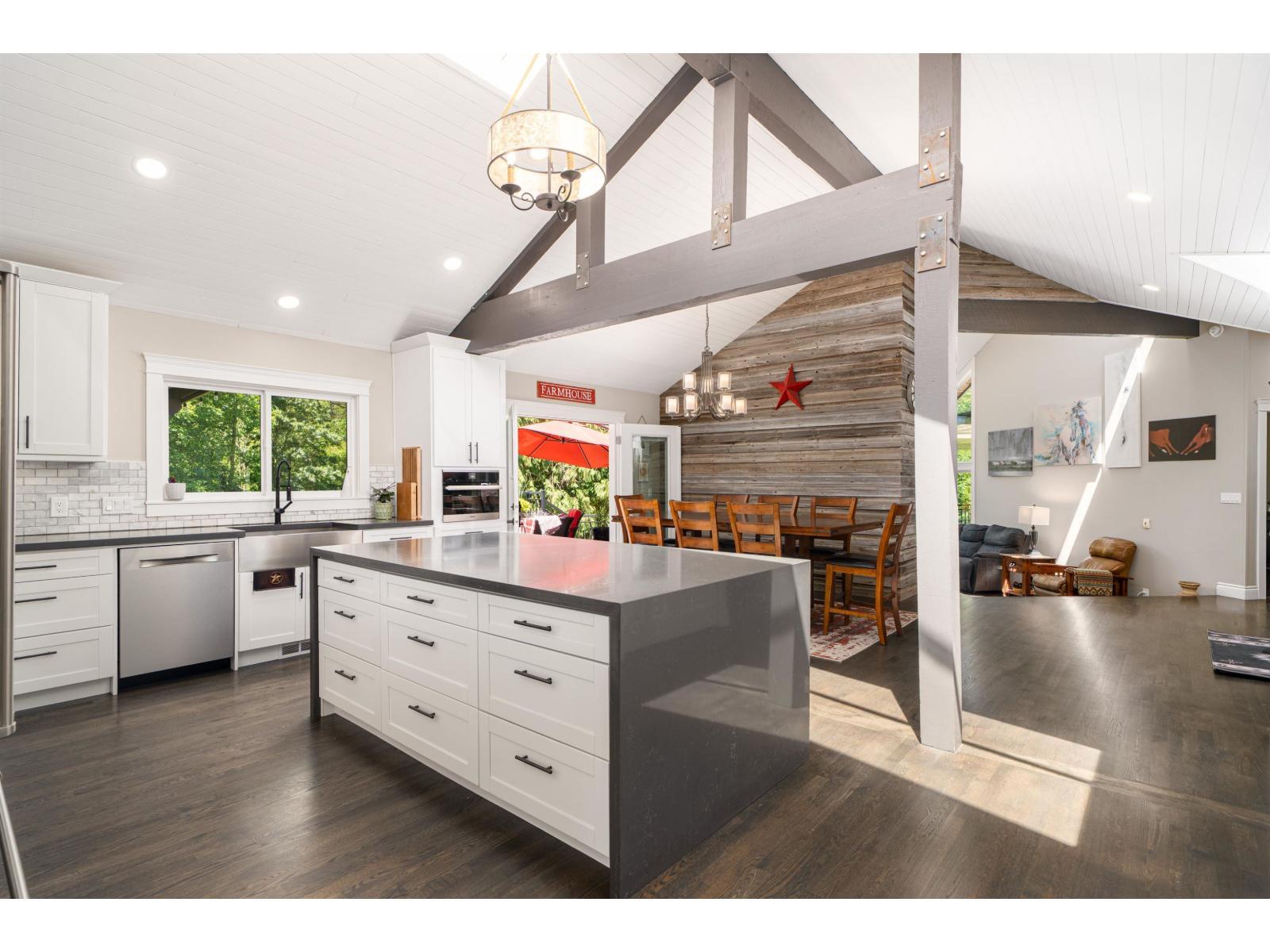 25177 64 Avenue, Langley, BC