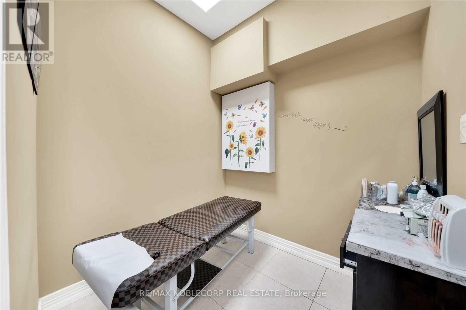 5&6 - 10501 Weston Road, Vaughan, ON