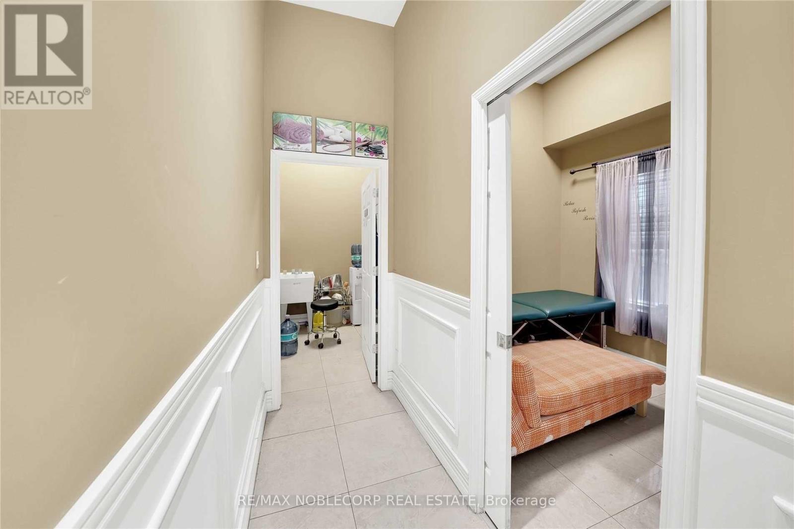 5&6 - 10501 Weston Road, Vaughan, ON