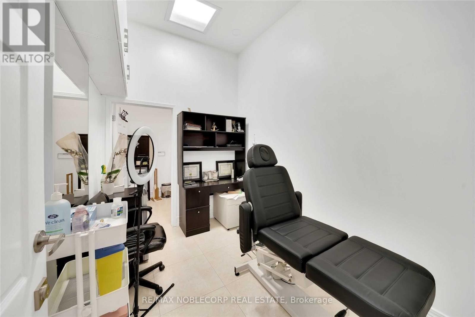 5&6 - 10501 Weston Road, Vaughan, ON