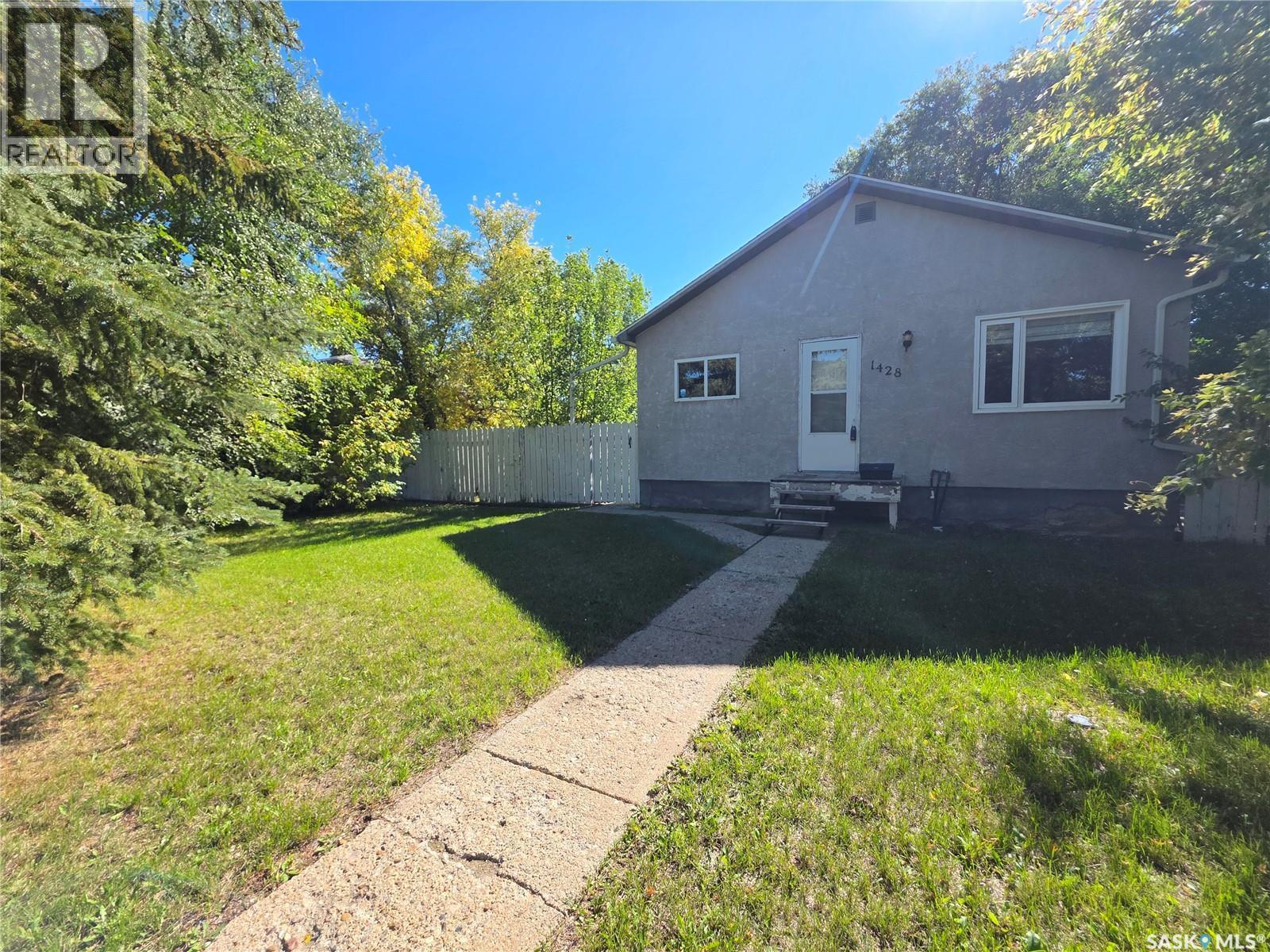 1428 Winnie Street, Swift Current, SK