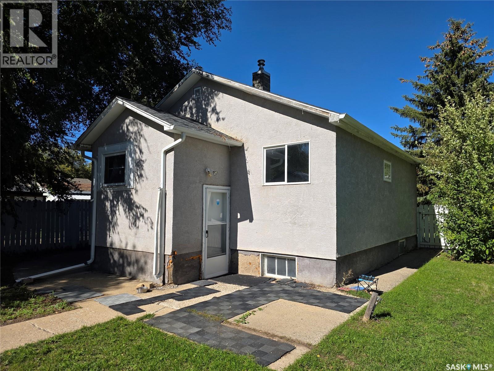 1428 Winnie Street, Swift Current, SK