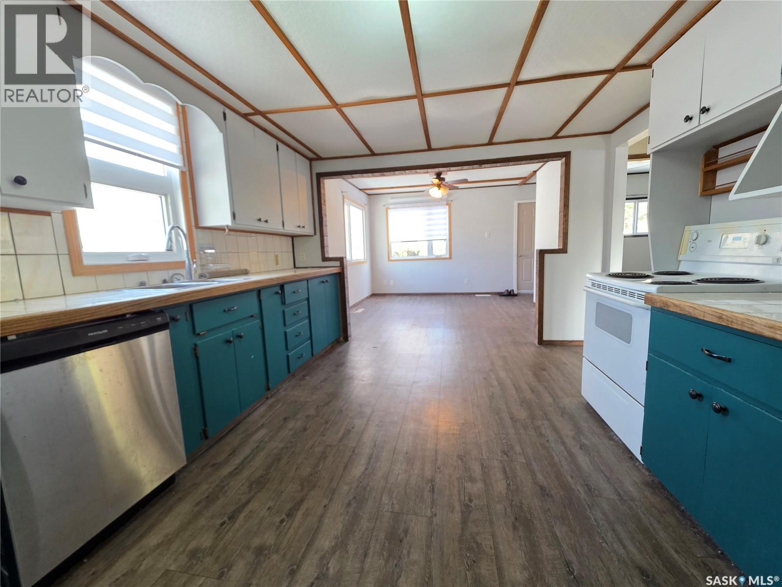 1428 Winnie Street, Swift Current, SK