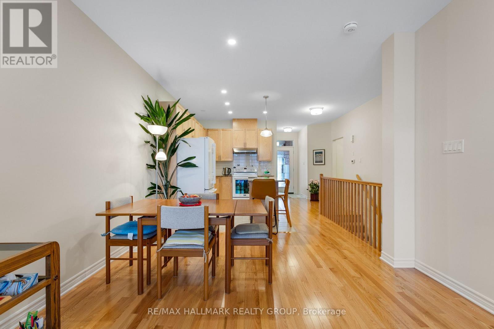 66 Kayenta Street, Ottawa, ON