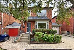 425 BROADWAY AVENUE Toronto, ON M4G 2R3