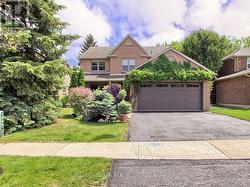 204 CROSSLAND GATE Newmarket, ON L3X 1A8