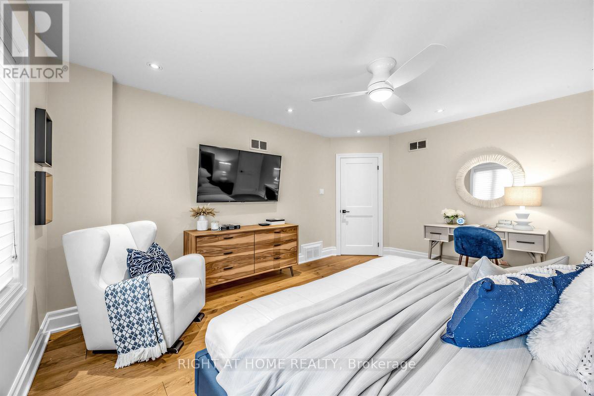 21 Austin Terrace, Toronto, ON