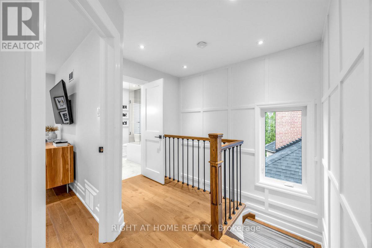 21 Austin Terrace, Toronto, ON