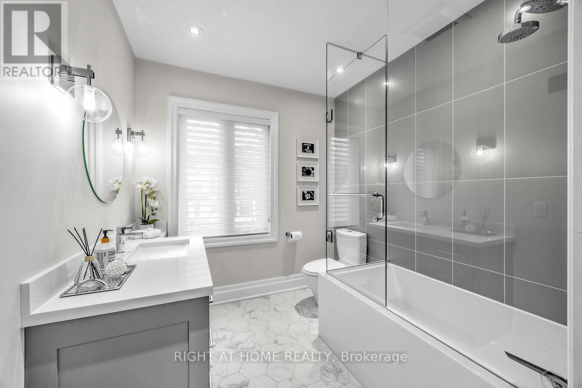 21 Austin Terrace, Toronto, ON