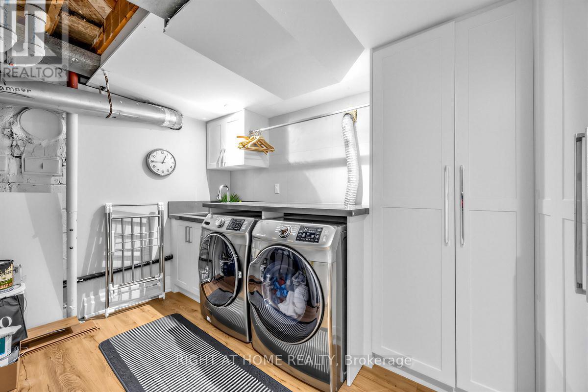 21 Austin Terrace, Toronto, ON
