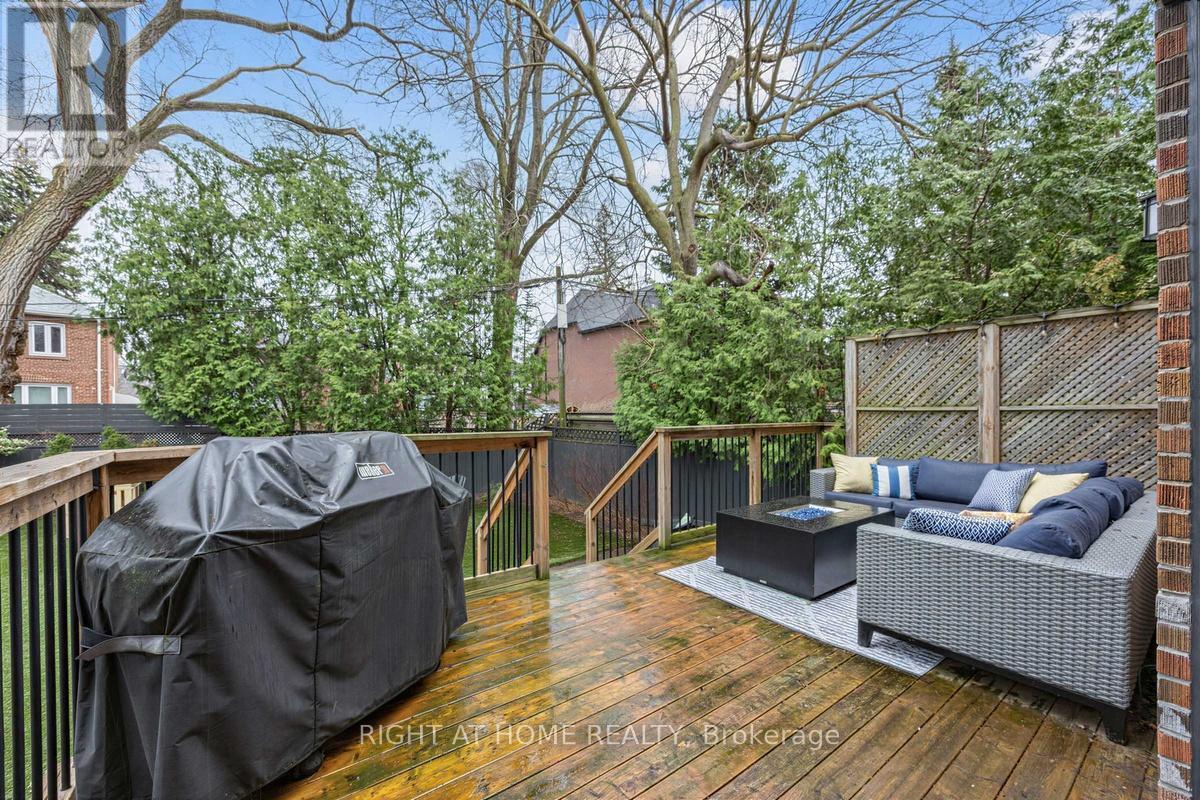 21 Austin Terrace, Toronto, ON