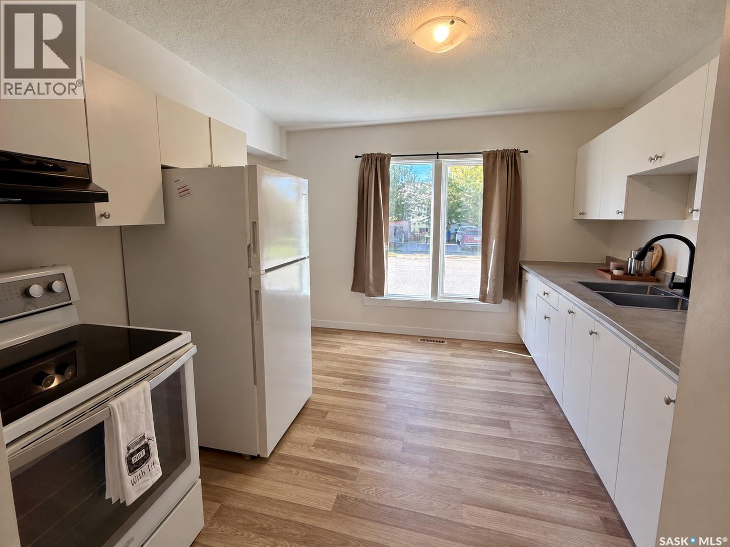 502 8Th Street E, Prince Albert, SK