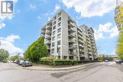 704 - 812 LANSDOWNE AVENUE Toronto, ON M6H 4K5