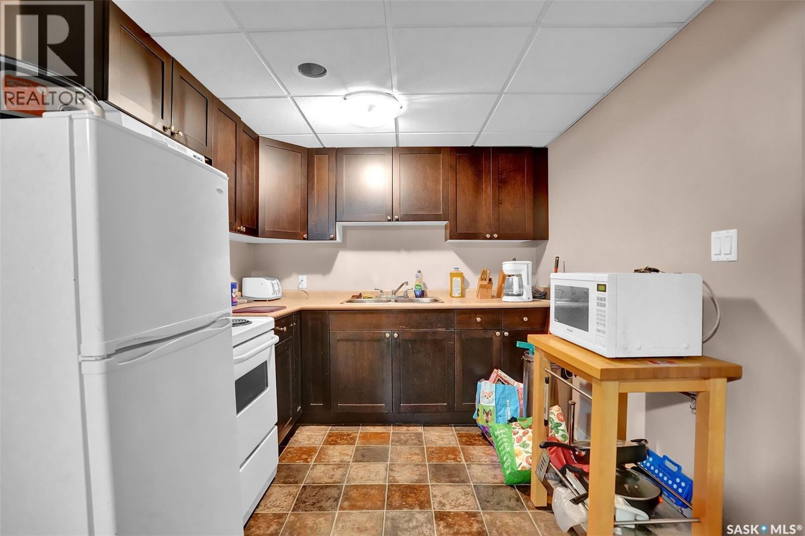 176-178 Rothwell Crescent, Regina, SK