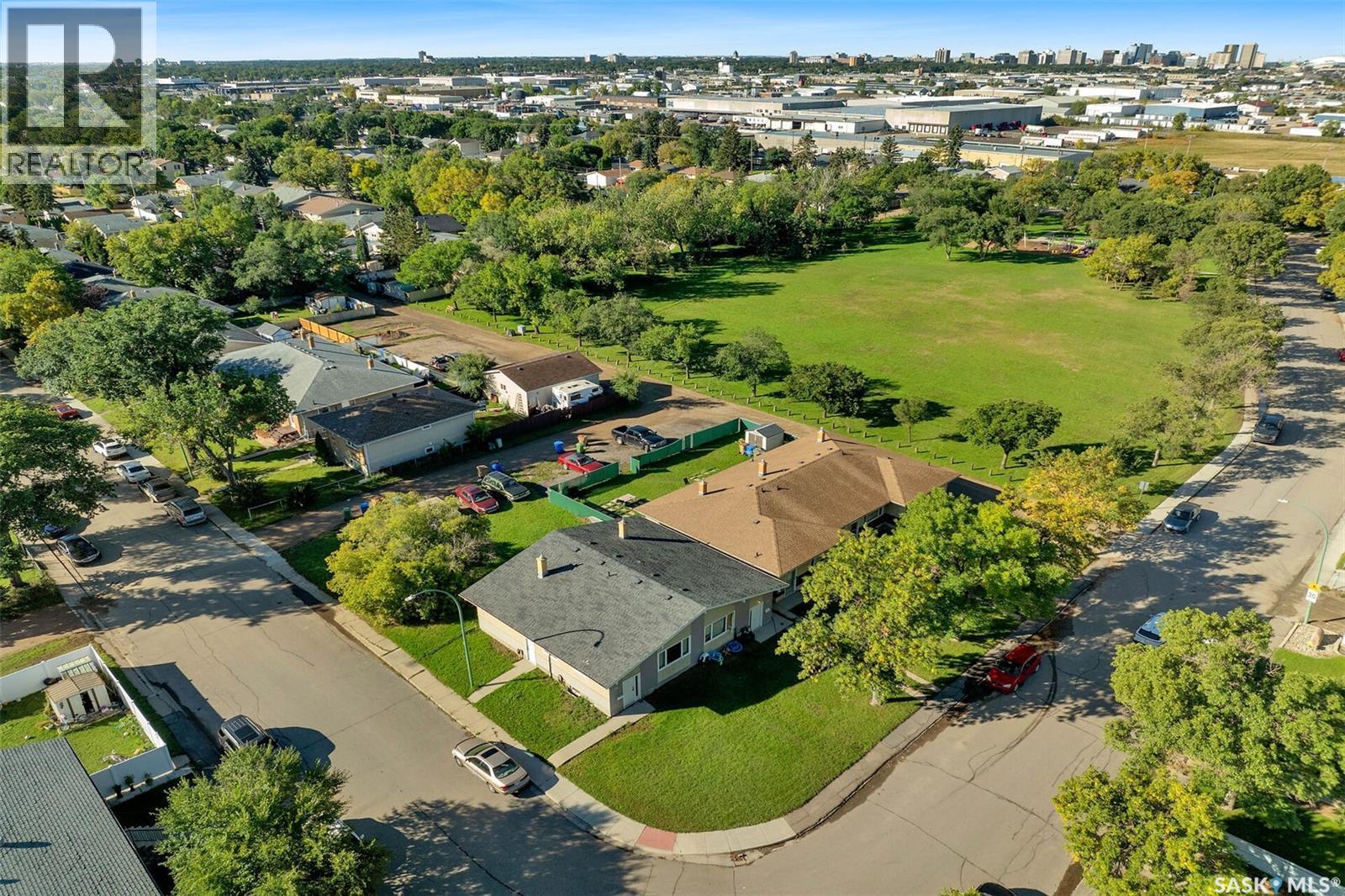 176-178 Rothwell Crescent, Regina, SK