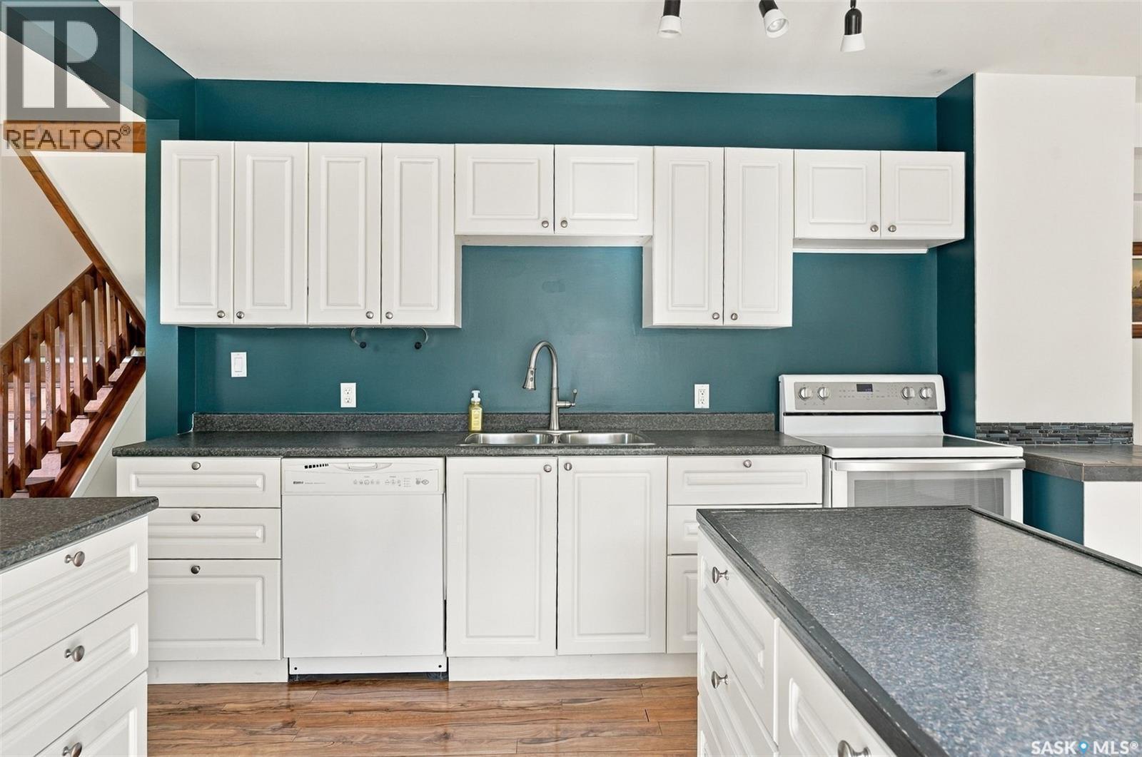 333 J Avenue S, Saskatoon, SK