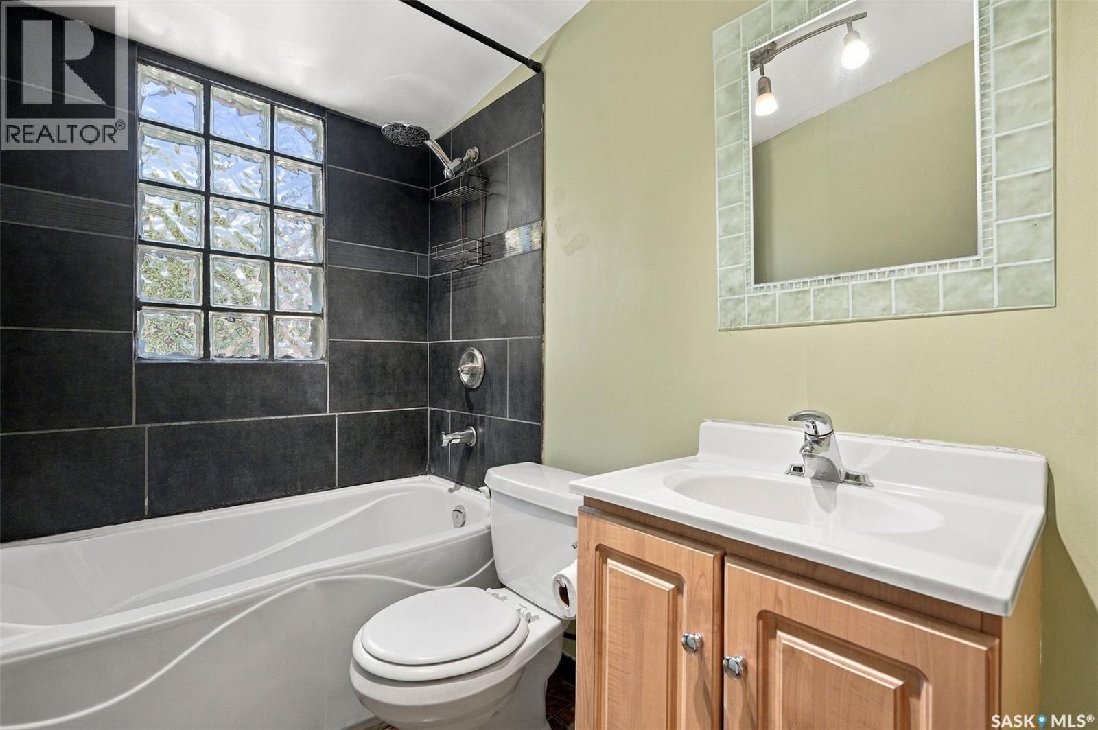 333 J Avenue S, Saskatoon, SK