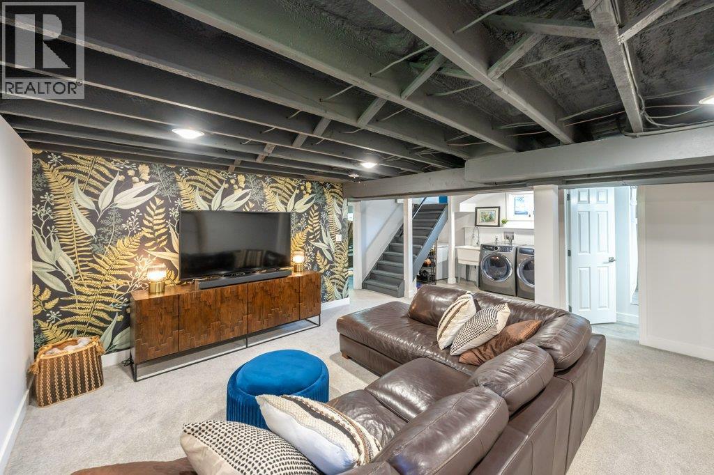 Basement family room - 886 Fairview Road, Oliver, BC