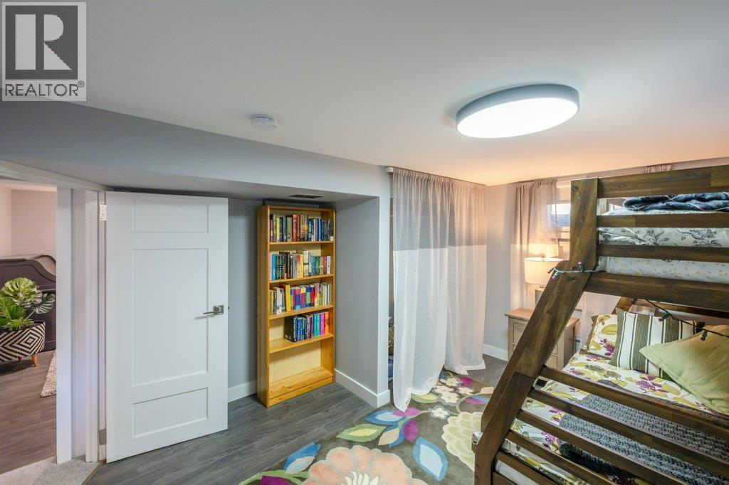 Basement bedroom - 886 Fairview Road, Oliver, BC