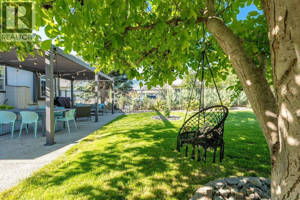 886 Fairview Road, Oliver, BC