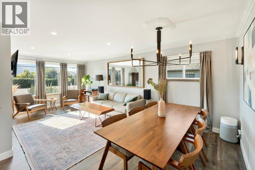 Dining room & living room - 886 Fairview Road, Oliver, BC