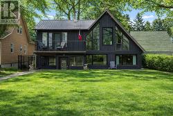 25 LAKESHORE ROAD W Port Colborne, ON L3K 2S2