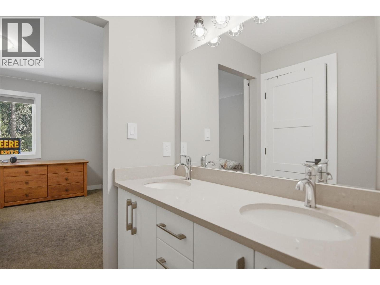 6560 Fawnhill Road, Kamloops, BC