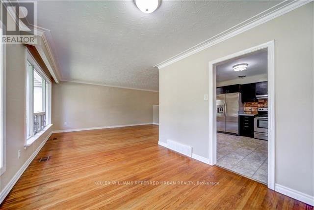 16 Carsbrooke Road, Toronto, ON